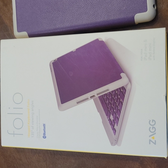 ZAGG Folio Case - Picture 7 of 9